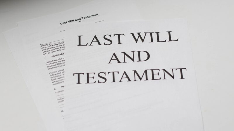 Should I write my own will?